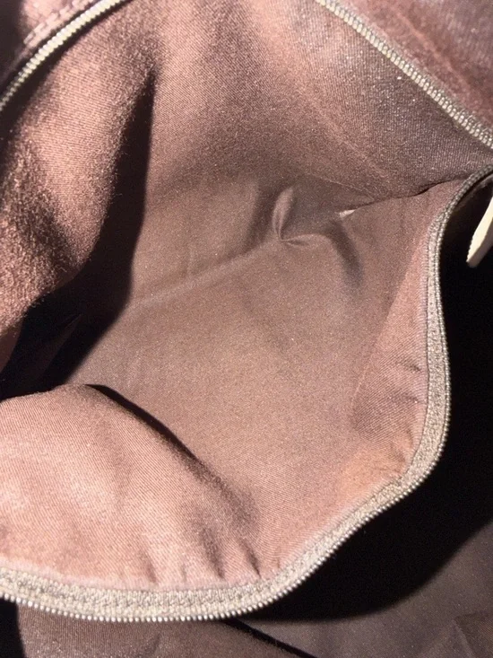 Gucci Beige Monogram Sukey Tote Bag - Picture 3 of 6